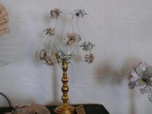 lampe avec abat jour fleur